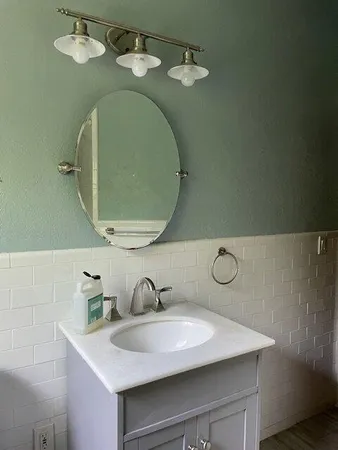 $4,400 | 6625 Nervia Street, Coral Gables, FL 33146