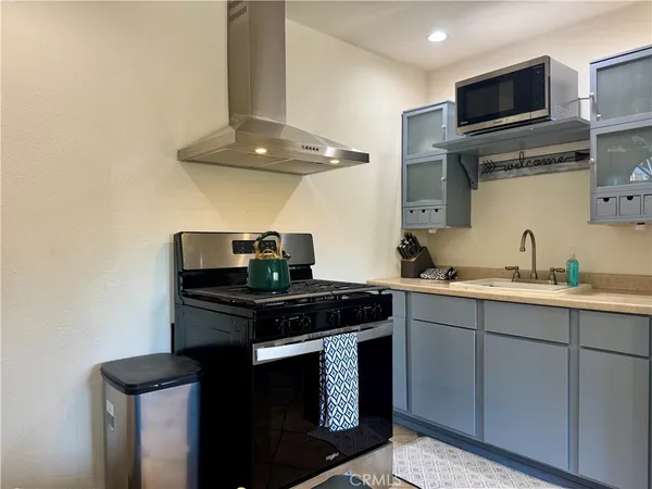 $2,150 | 3000 Fairbanks Avenue, Simi Valley, CA 93063