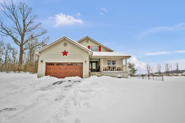 $405,000 | 1405 East County Road 100 South, North Vernon, IN 47265