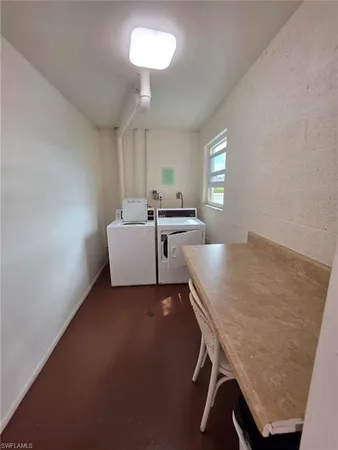 $1,450 | 160 Turtle Lake Court, Unit 209, Naples, FL 34105