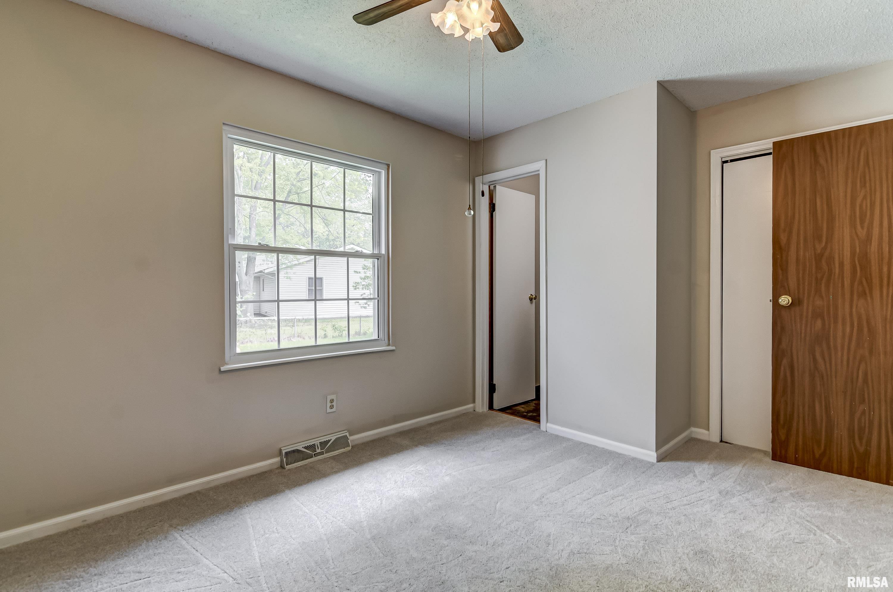 3812 Thrush Lane Springfield, IL 62707 - Photo 14 of 35 Gallery Image 14
