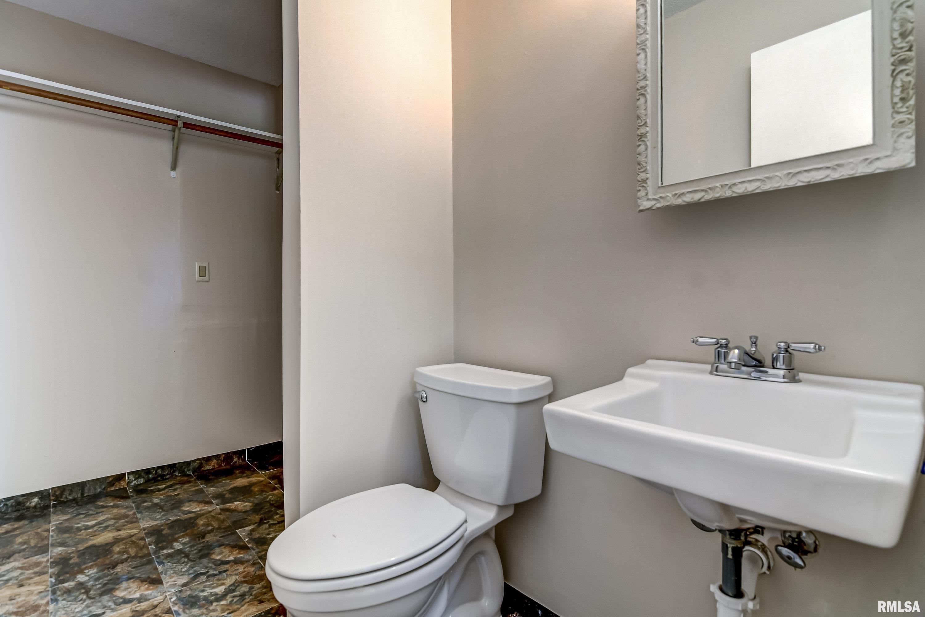 3812 Thrush Lane Springfield, IL 62707 - Photo 16 of 35 Gallery Image 16