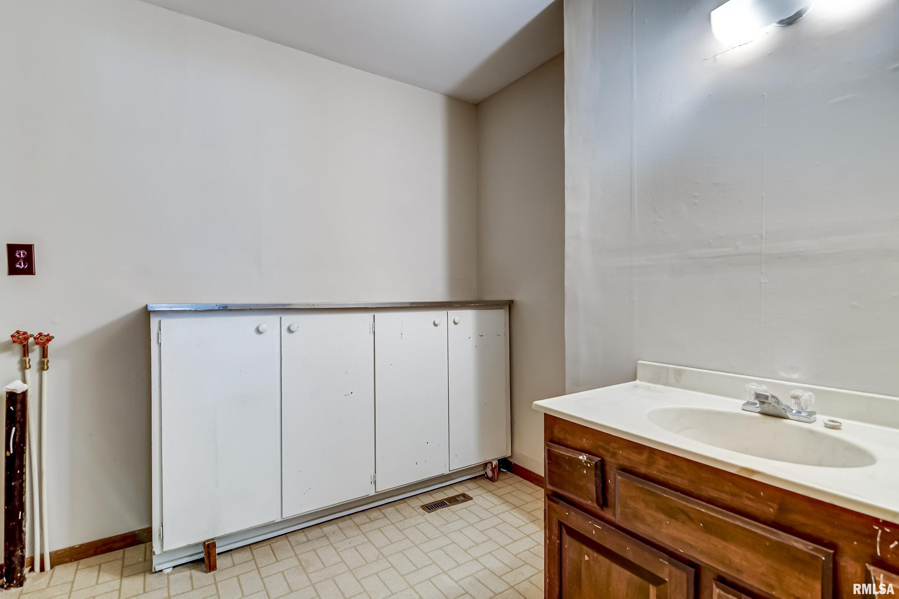 3812 Thrush Lane Springfield, IL 62707 - Photo 27 of 35 Gallery Image 27