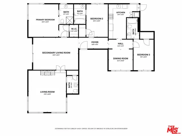 a view of a garden with plants