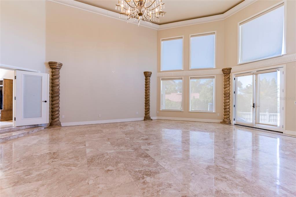 2268 Kings Point Drive Largo, FL 33774 - Photo 26 of 84 an empty room with windows and closet