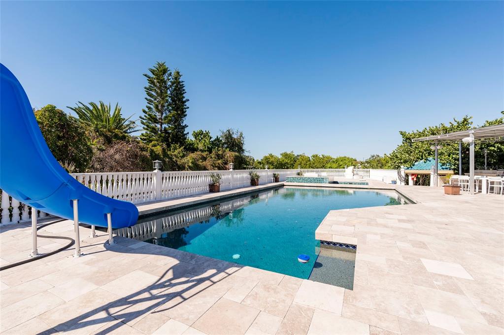 2268 Kings Point Drive Largo, FL 33774 - Photo 66 of 84