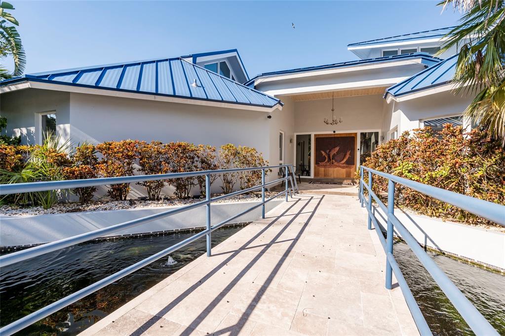 2268 Kings Point Drive Largo, FL 33774 - Photo 8 of 84