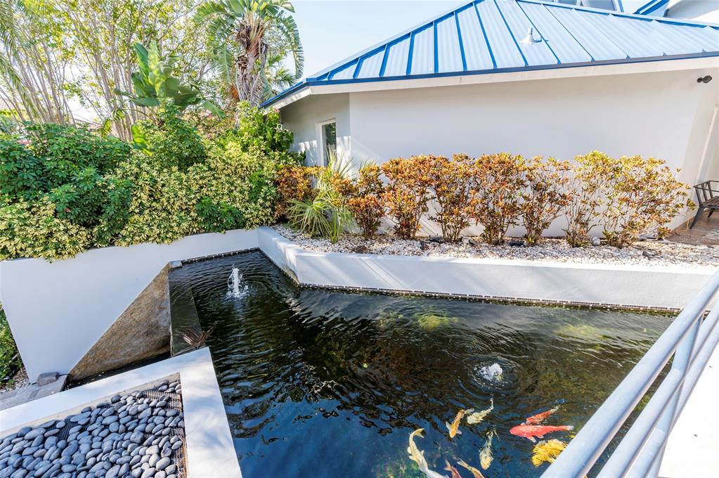 2268 Kings Point Drive Largo, FL 33774 - Photo 9 of 84