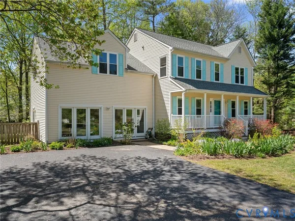 $459,000 | 5501 Creek Crossing Drive, Midlothian, VA 23112