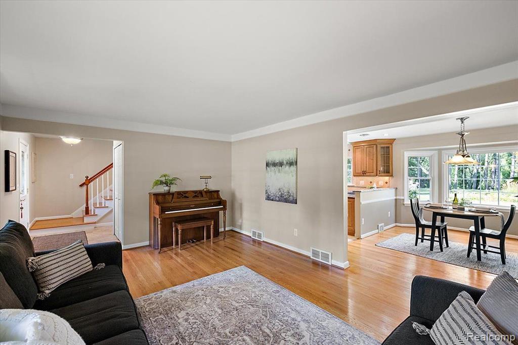 144 Oaklane Drive Rochester Hills, MI 48306 - Photo 14 of 74