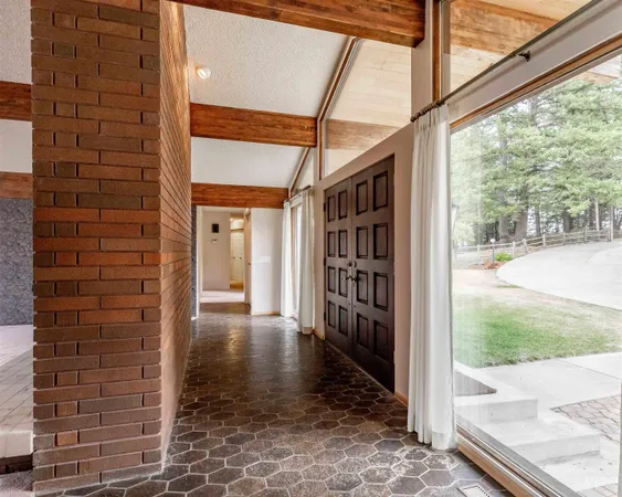 $1,475,000 | 1050 Paradise Ridge Road, Moscow, ID 83843