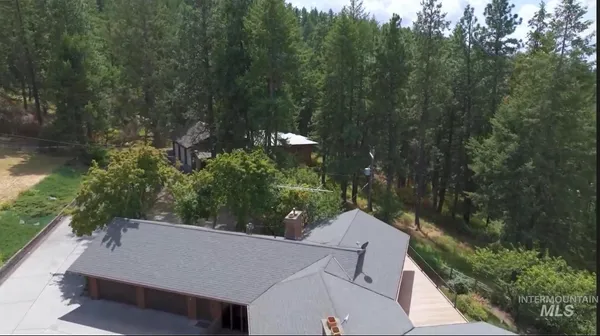 $1,475,000 | 1050 Paradise Ridge Road, Moscow, ID 83843