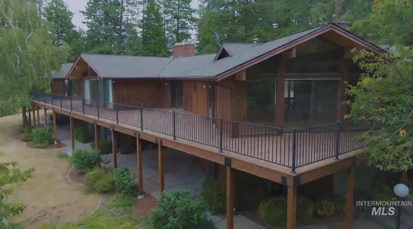 $1,475,000 | 1050 Paradise Ridge Road, Moscow, ID 83843