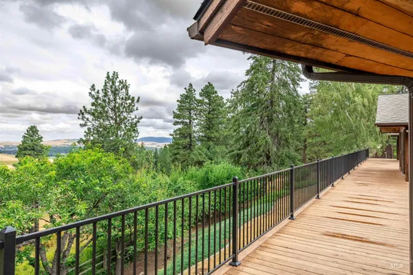 $1,475,000 | 1050 Paradise Ridge Road, Moscow, ID 83843
