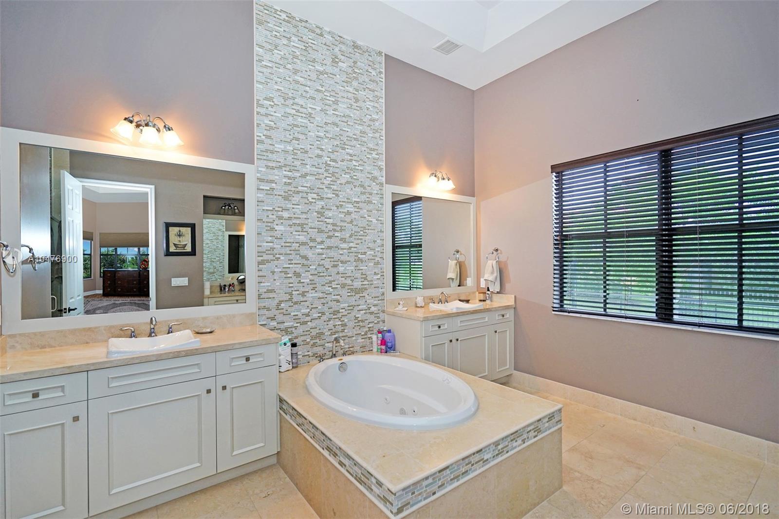 4444 Parkside Road Davie, FL 33328 - Photo 20 of 55 Gallery Image 20