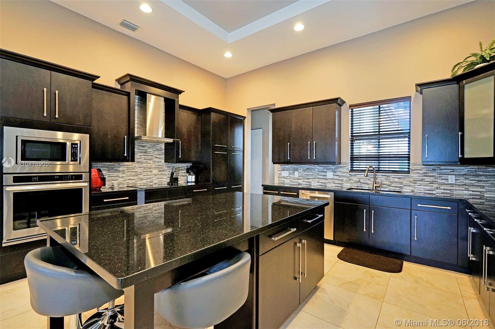 4444 Parkside Road Davie, FL 33328 - Photo 6 of 55 Gallery Image 6