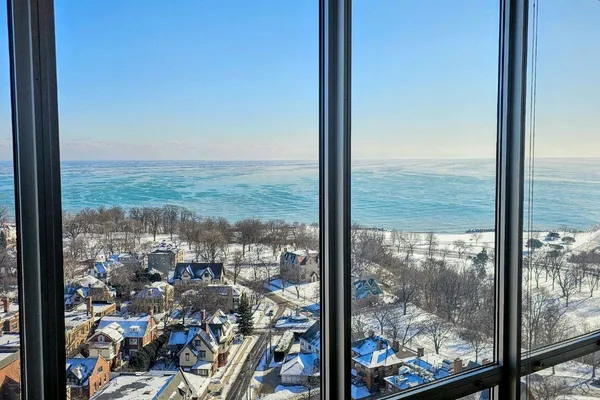 $2,750 | 1918 East Lafayette Place, Unit 1007, Milwaukee, WI 53202