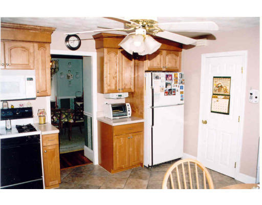 5 Enmore Road Saugus, MA 01906 - Photo 3 of 18 Gallery Image 3