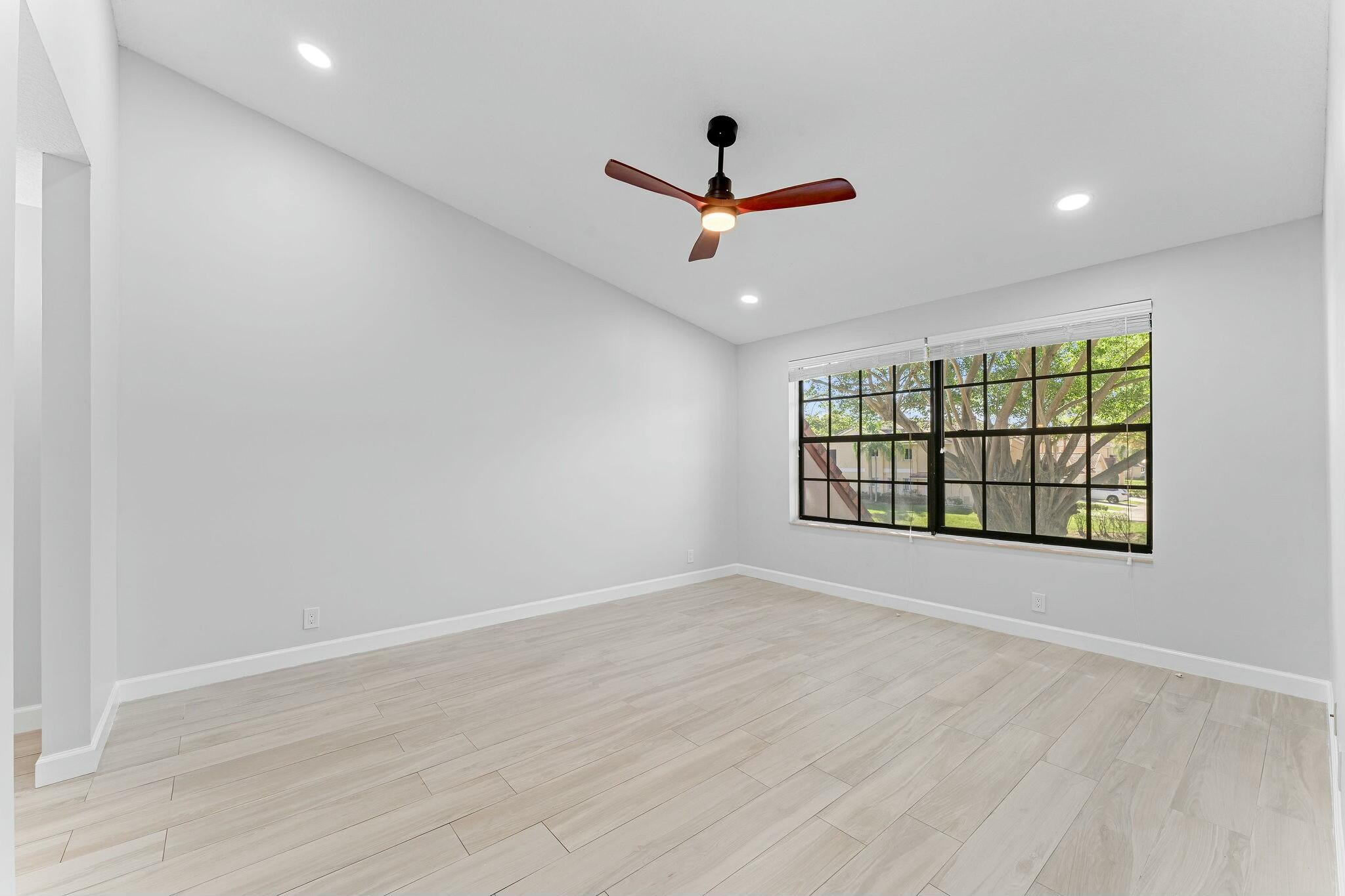 23032 Island View, Unit H Boca Raton, FL 33433 - Photo 13 of 30 tempImage8MmLU4