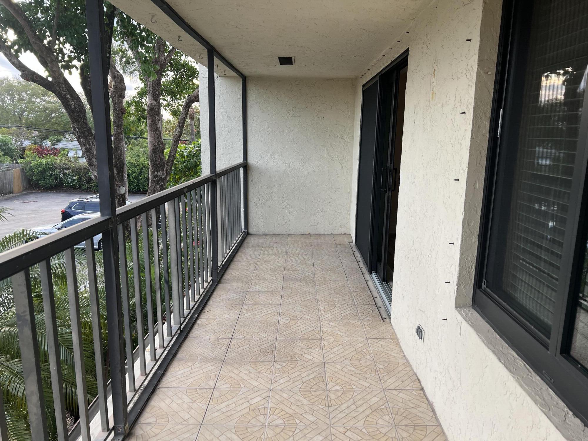 150 Pineview Road, Unit L8 Jupiter, FL 33469 - Photo 11 of 24 IMG_6054