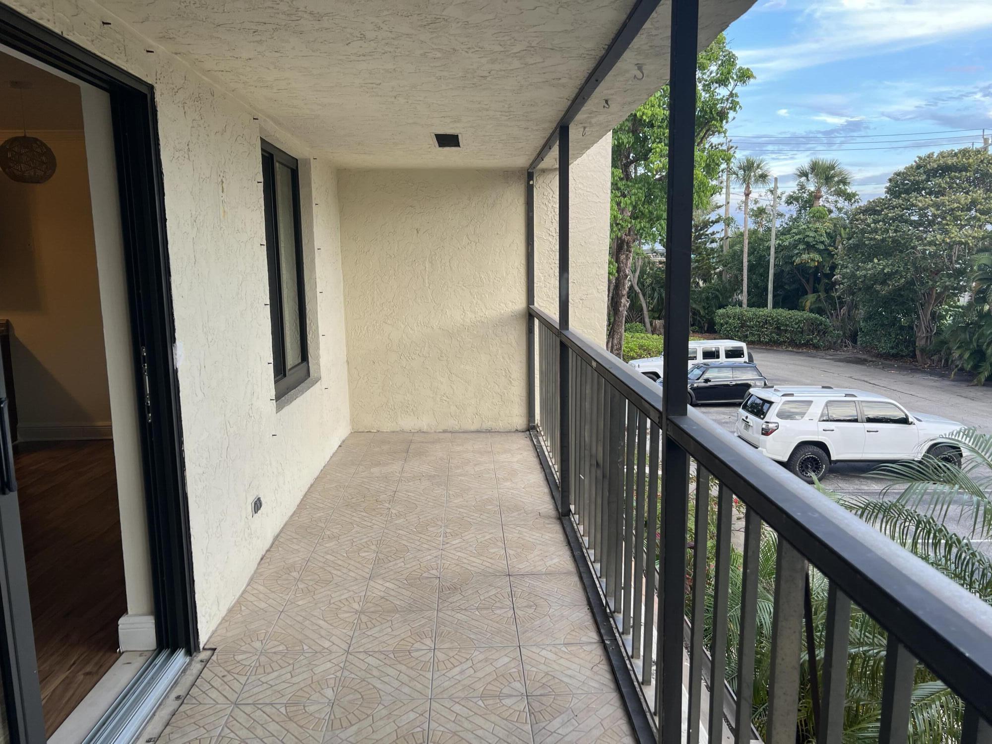 150 Pineview Road, Unit L8 Jupiter, FL 33469 - Photo 12 of 24 IMG_6053