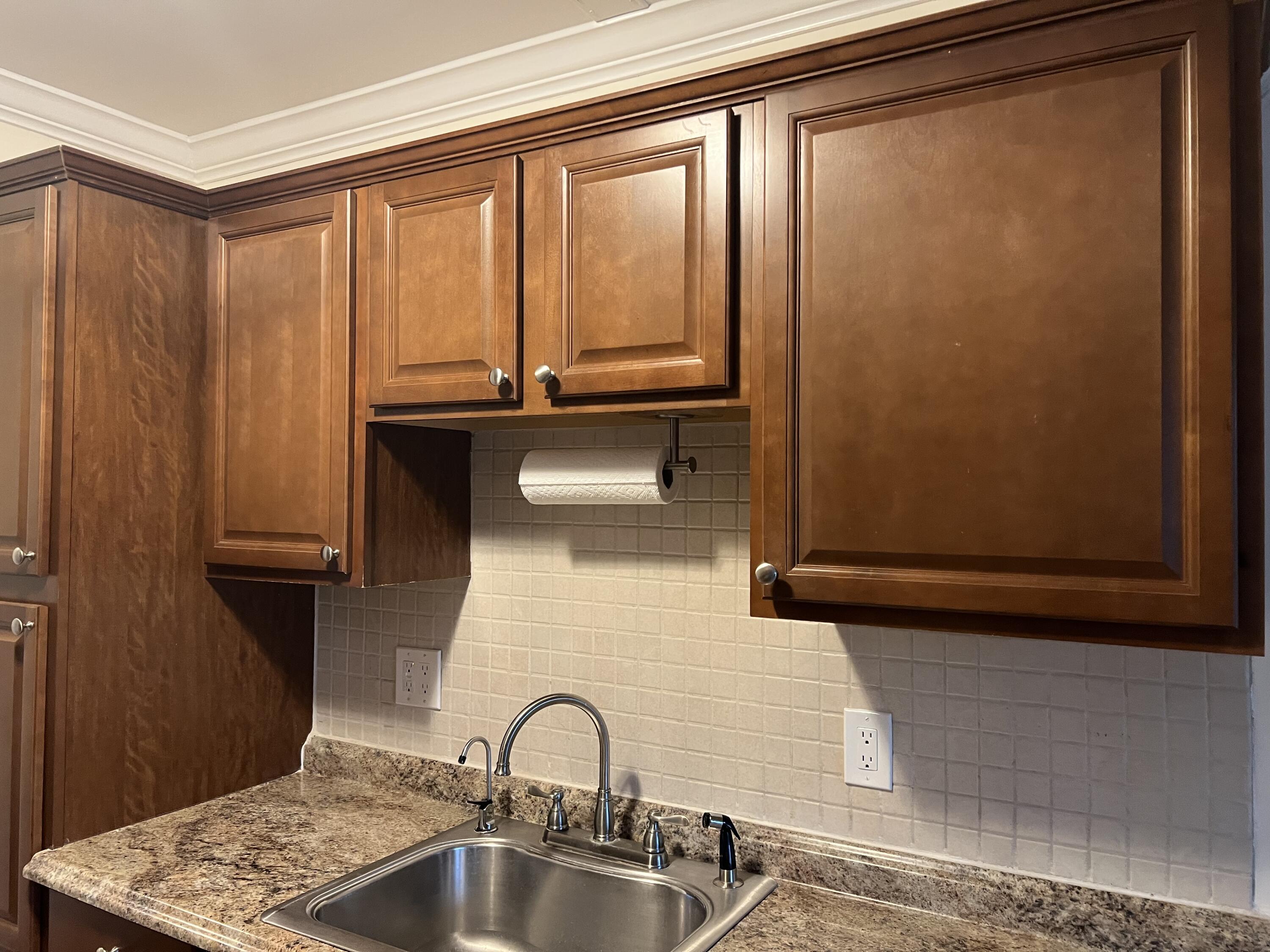 150 Pineview Road, Unit L8 Jupiter, FL 33469 - Photo 22 of 24 IMG_6040