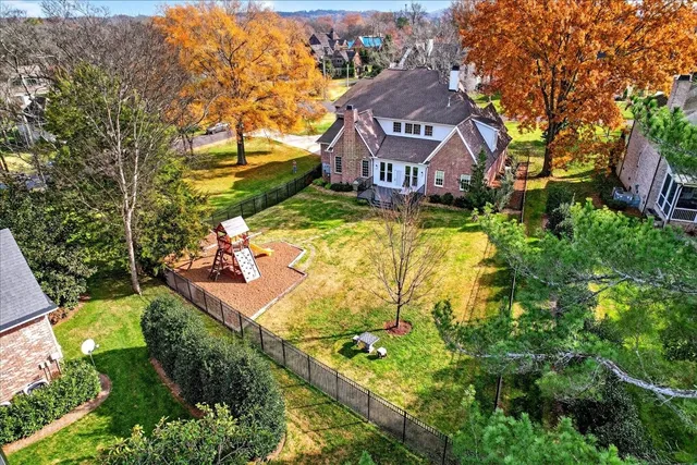 $2,650,000 | 201 West Meade Drive, Nashville, TN 37205