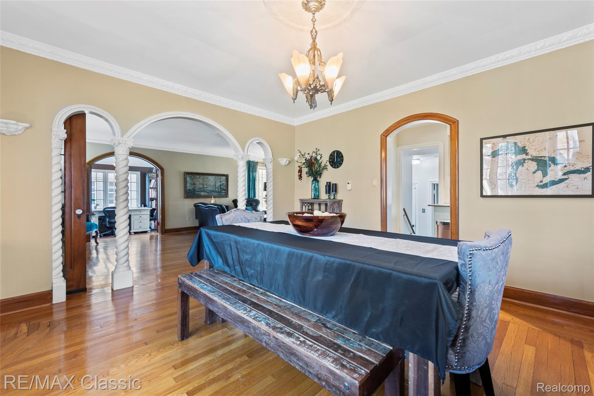 1241 Bishop Road Grosse Pointe, MI 48230 - Photo 12 of 47 Hommati.com-1241_Bishop_Rd_MI-11-24-2021-14