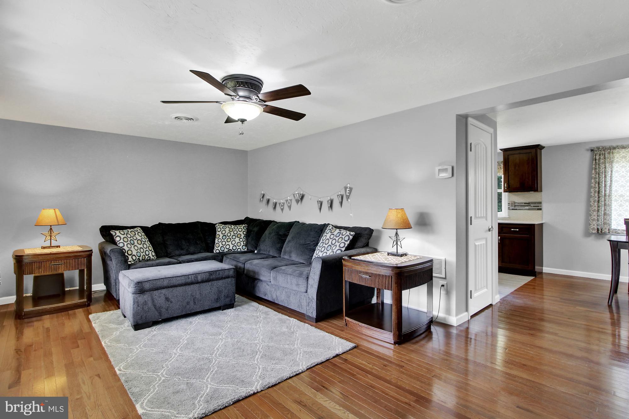 1129 Stone Road Westminster, MD 21158 - Photo 2 of 36 Open living area