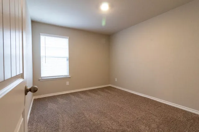 $2,400 | 1022 Fannin Street, Brenham, TX 77833