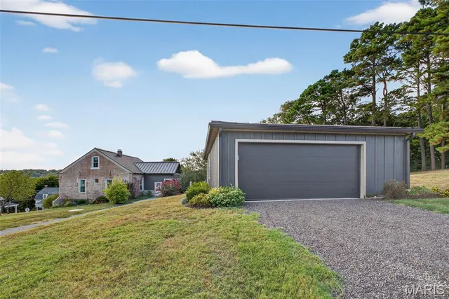 $275,000 | 1201 Franklin Street, Maeystown, IL 62244