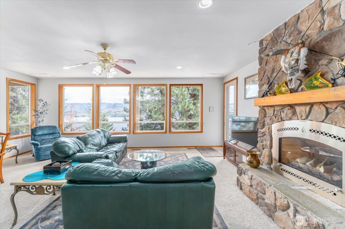 7371 Ridgeview Drive Chelan, WA 98816 - Photo 23 of 40