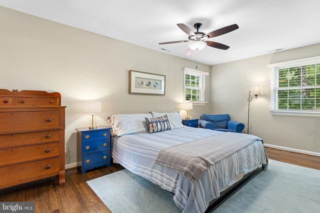 $990,000 | 4301 Wakefield Drive, Annandale, VA 22003