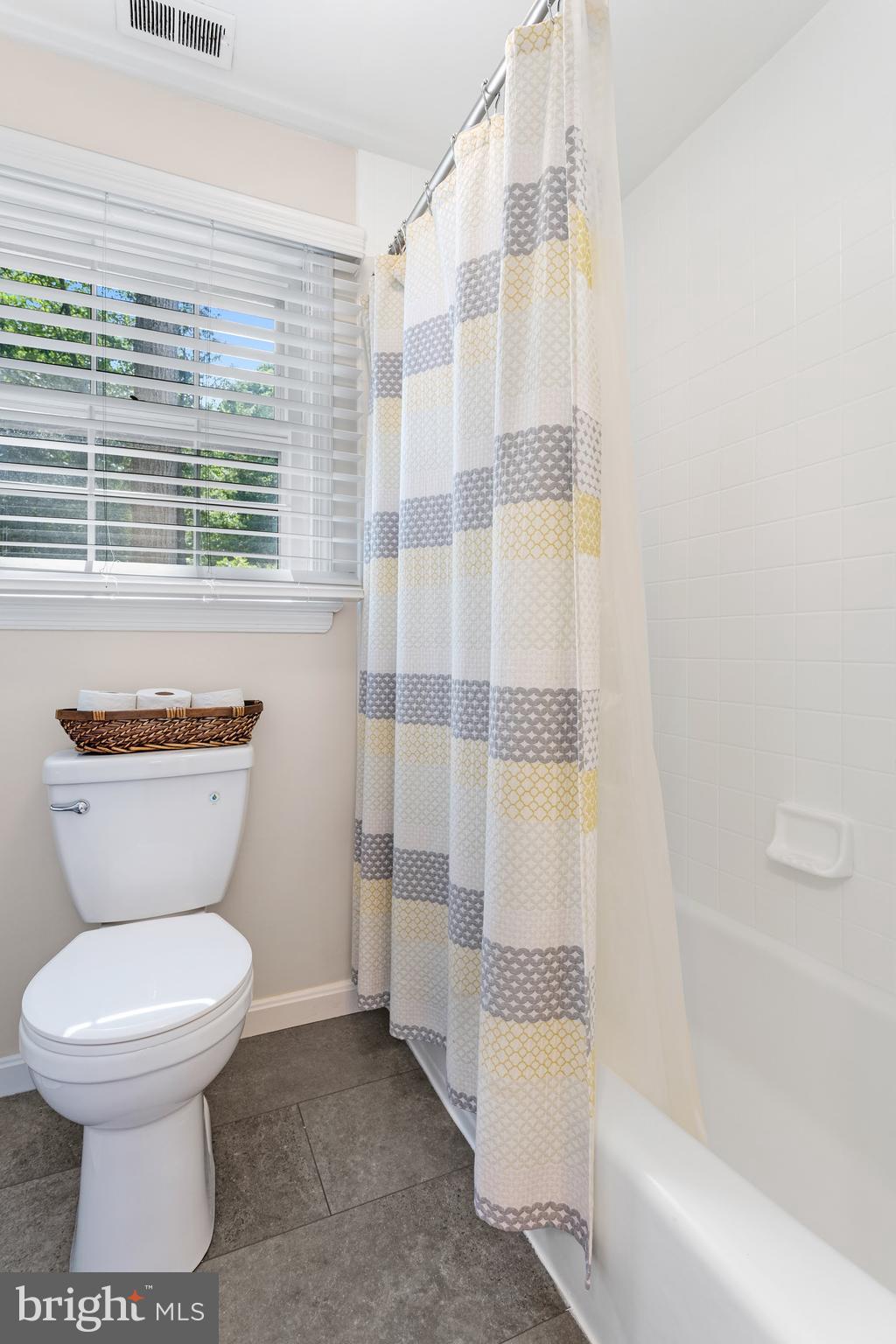 4301 Wakefield Drive Annandale, VA 22003 - Photo 23 of 45