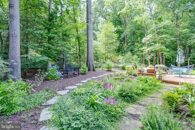 $990,000 | 4301 Wakefield Drive, Annandale, VA 22003