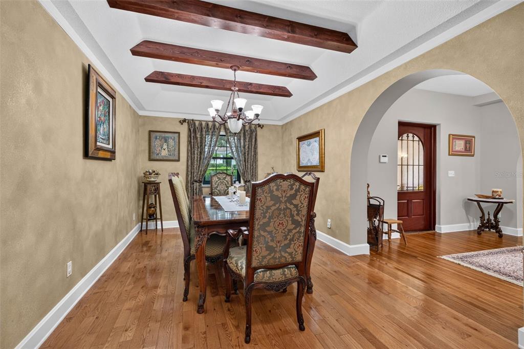 322 Roebling Road South Belleair, FL 33756 - Photo 4 of 46