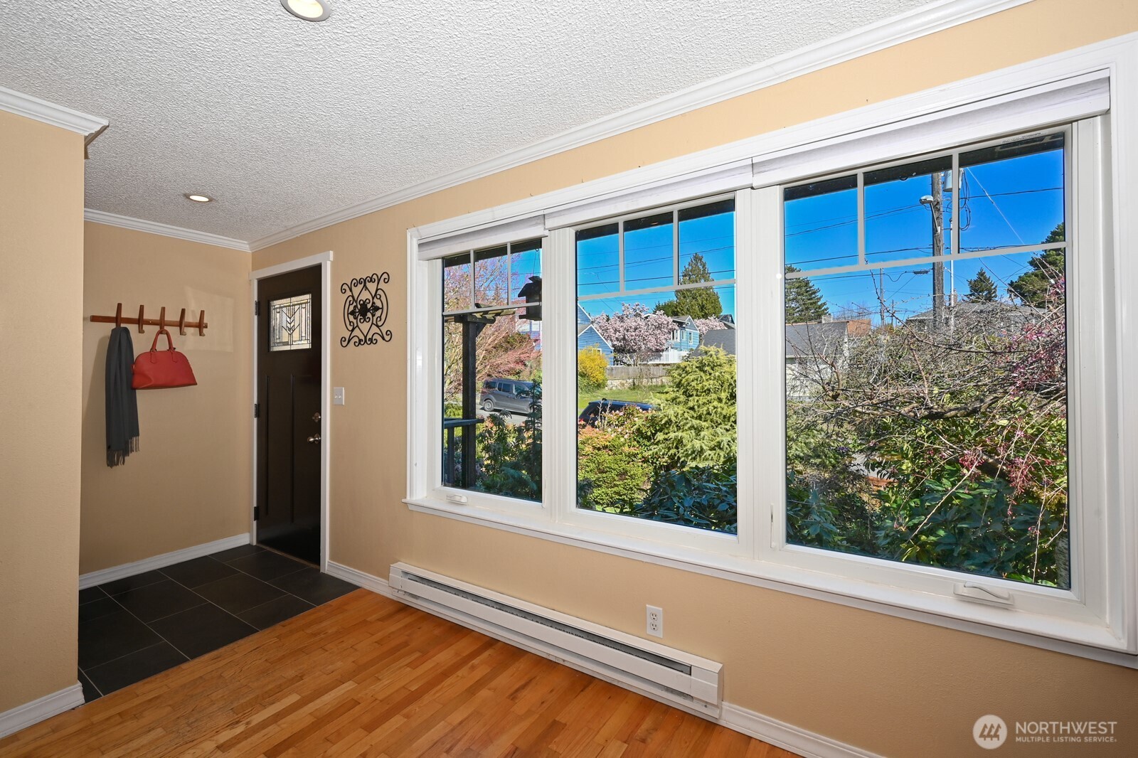 8451 40th Avenue Southwest Seattle, WA 98136 - Photo 5 of 37 a view of front door