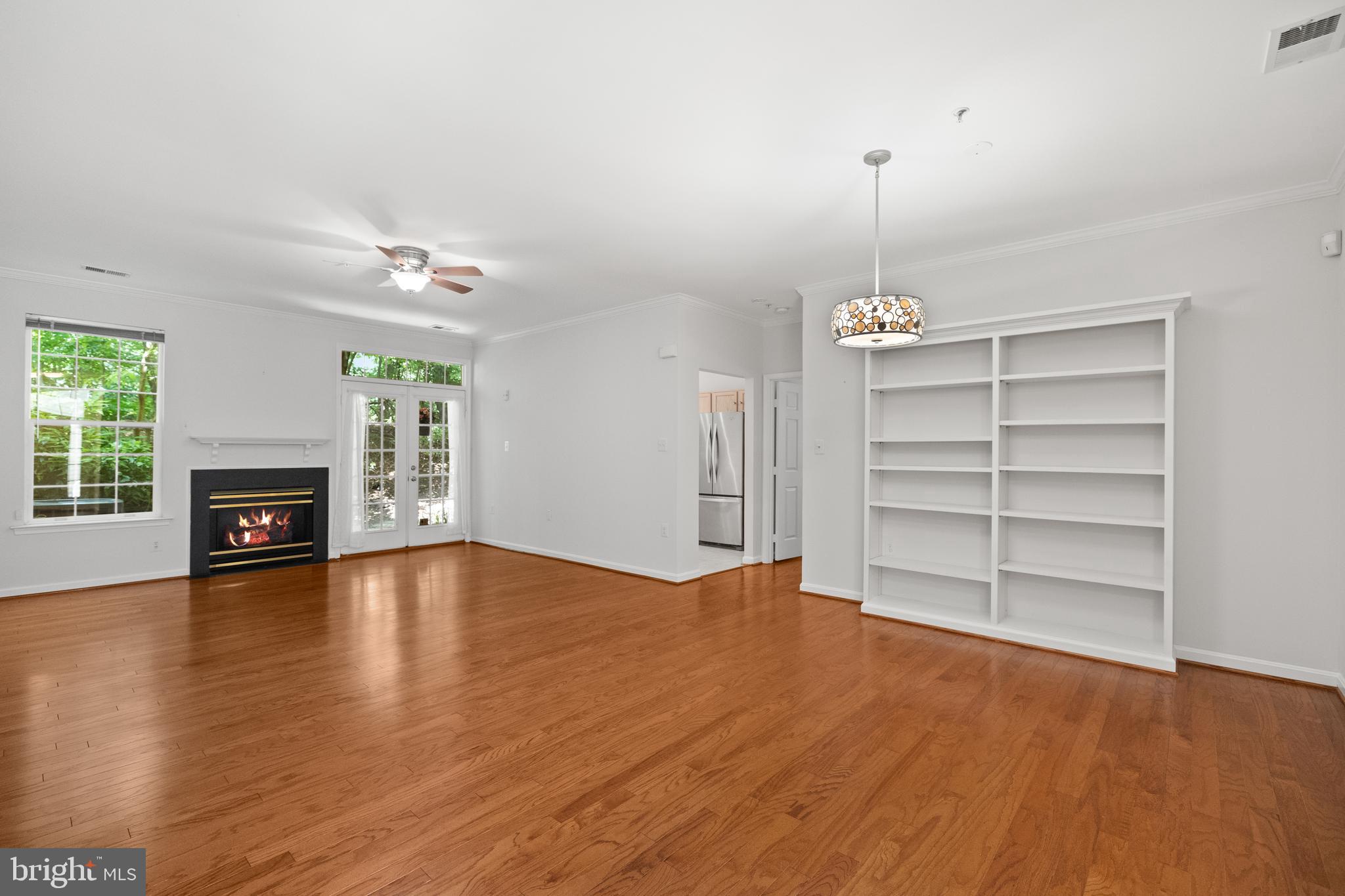 1305 Windleaf Drive, Unit 165 Reston, VA 20194 - Photo 4 of 33 Built-in bookcase