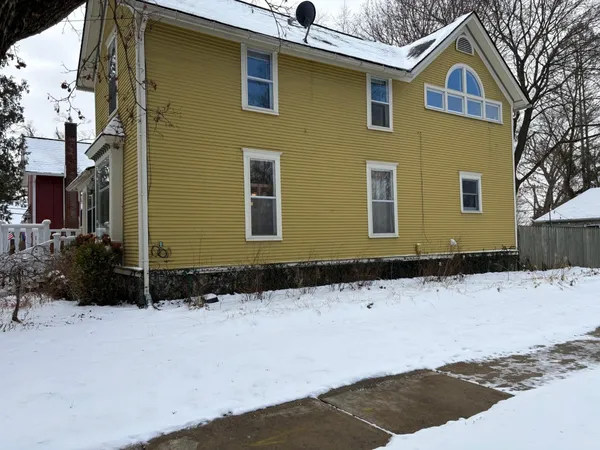 $2,500 | 433 McKinley Street, Chelsea, MI 48118