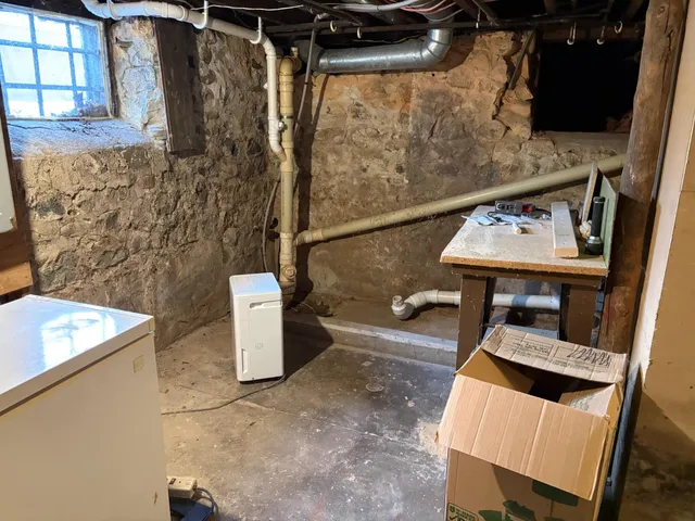 $2,500 | 433 McKinley Street, Chelsea, MI 48118