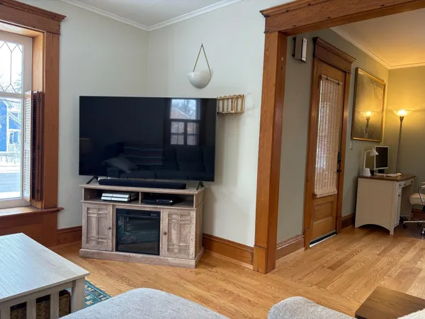 $2,500 | 433 McKinley Street, Chelsea, MI 48118