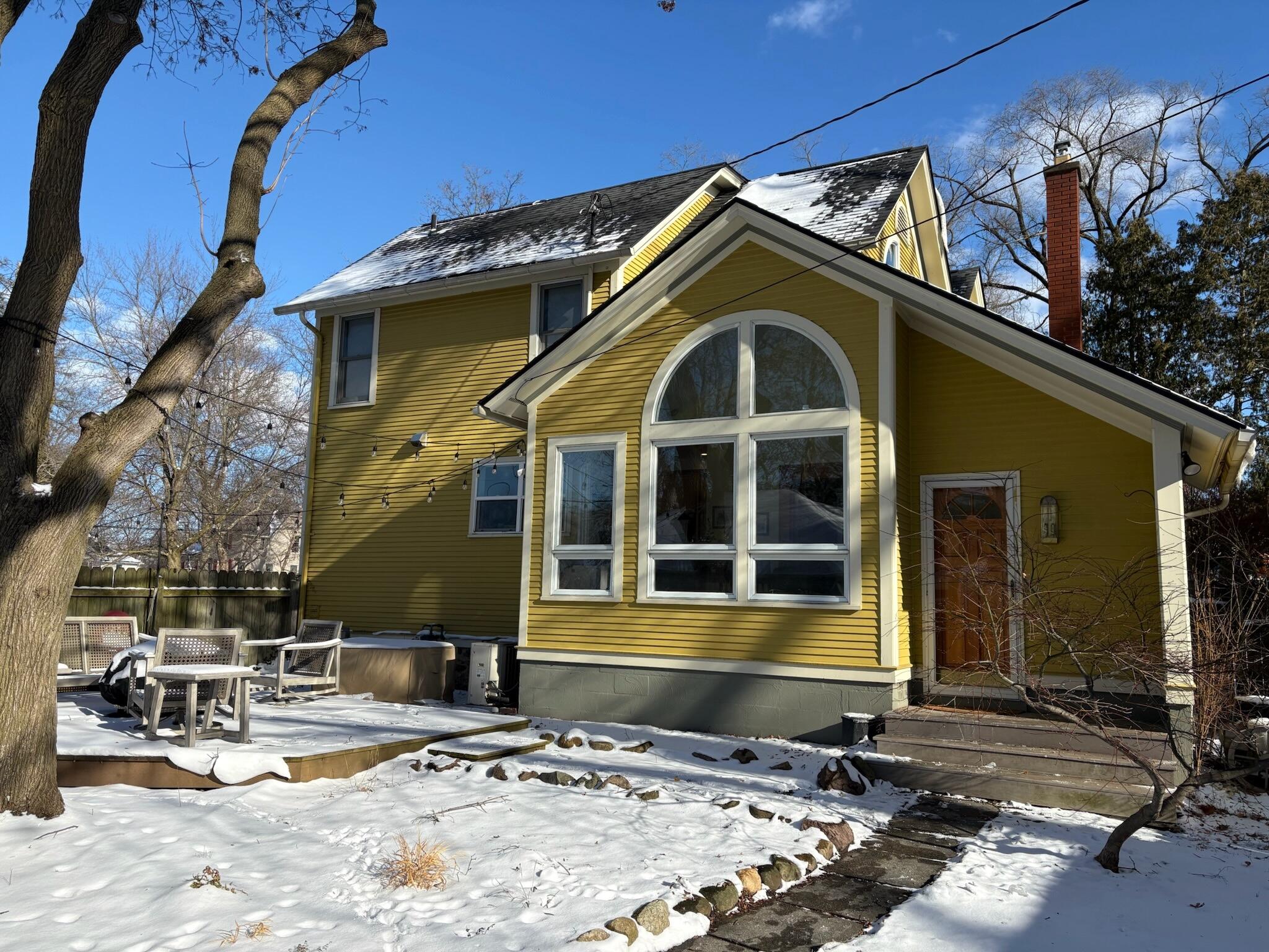 433 McKinley Street Chelsea, MI 48118 - Photo 8 of 66 IMG_1367