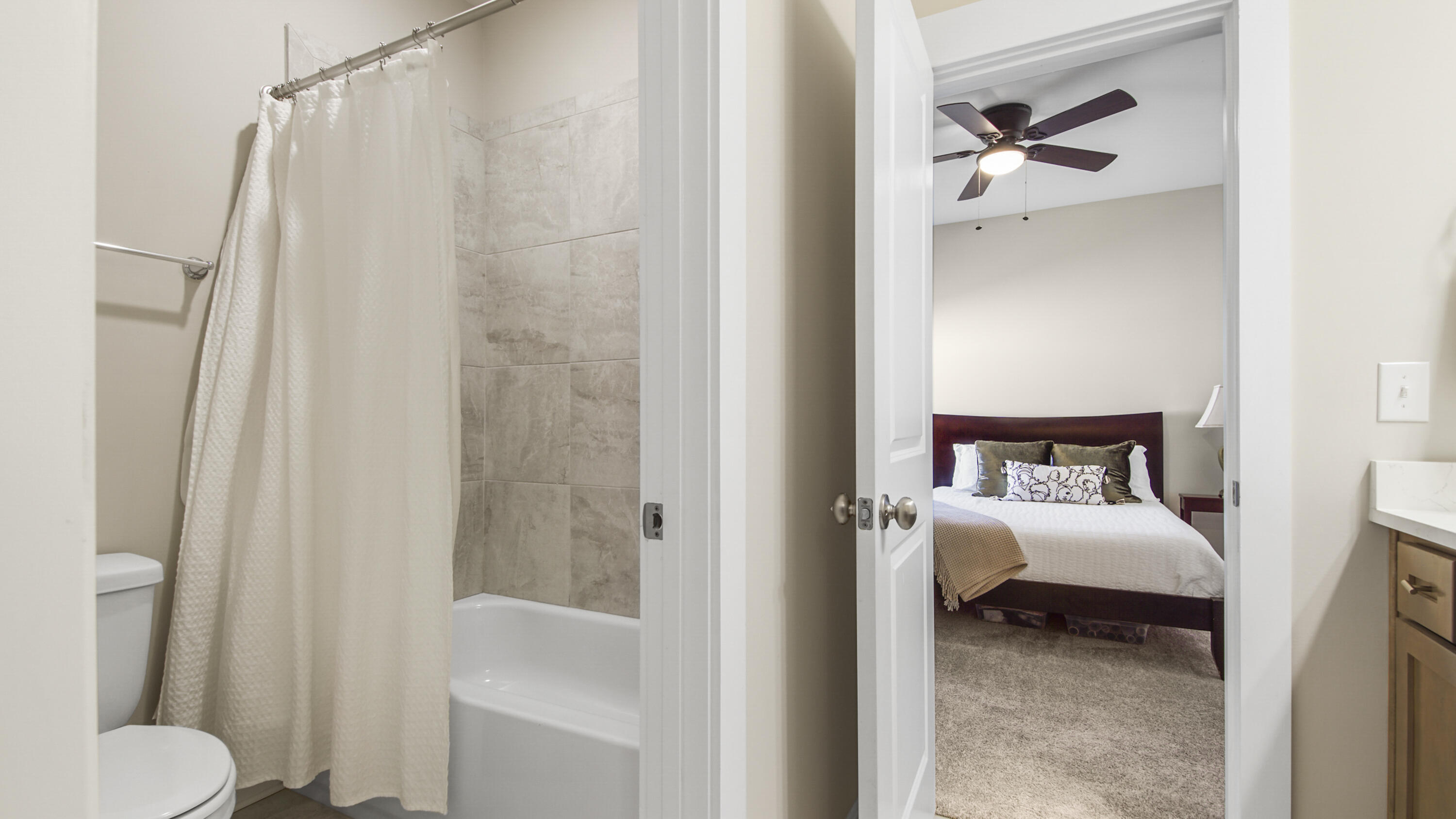 194 Mill Pond Cove Freeport, FL 32439 - Photo 32 of 89 a en suite bathroom with a sink toilet and shower