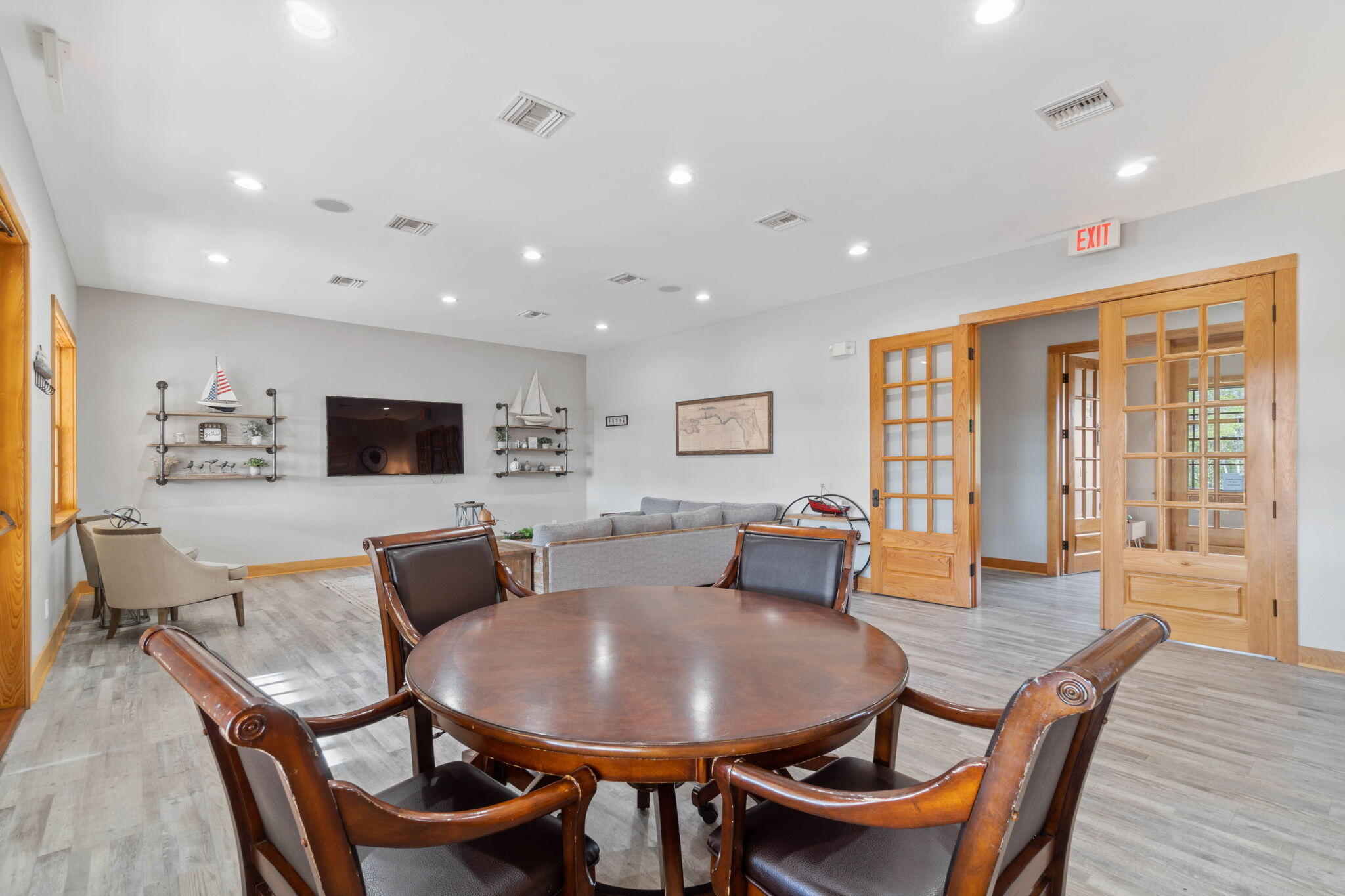 194 Mill Pond Cove Freeport, FL 32439 - Photo 61 of 89 a view of a dining room with furniture
