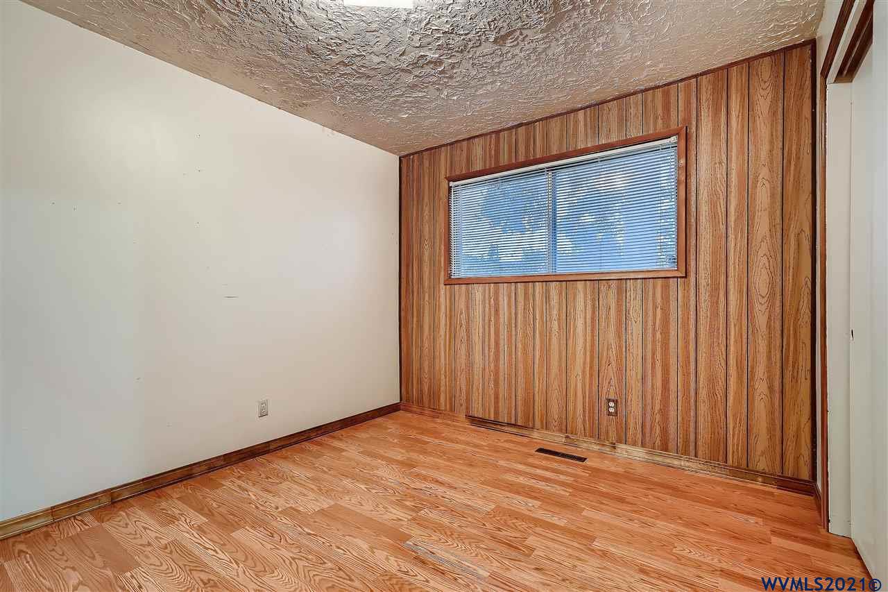 19019 Northeast Davis Street Portland, OR 97230 - Photo 16 of 26