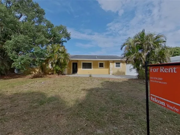 $2,549 | Undisclosed Address, Largo, FL 33771