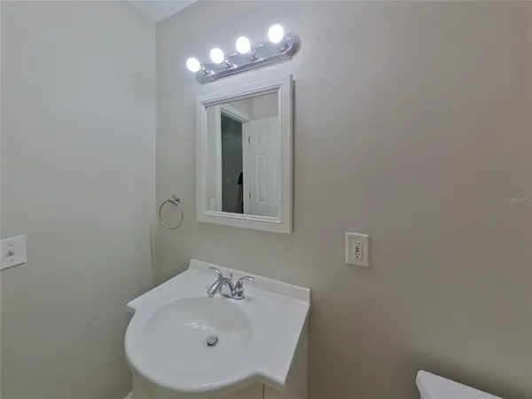 $2,549 | Undisclosed Address, Largo, FL 33771