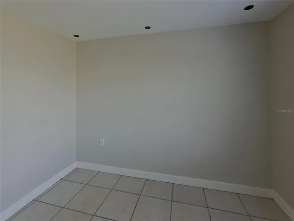 $2,549 | Undisclosed Address, Largo, FL 33771