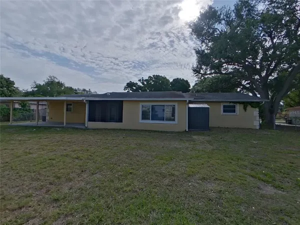 $2,549 | Undisclosed Address, Largo, FL 33771