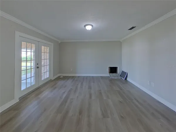 $2,549 | Undisclosed Address, Largo, FL 33771